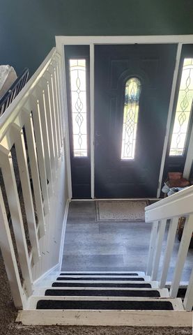 2704 Farnsworth Drive, Fort Wayne, IN 46805