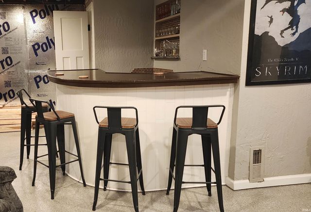 2704 Farnsworth Drive, Fort Wayne, IN 46805