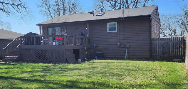 2704 Farnsworth Drive, Fort Wayne, IN 46805