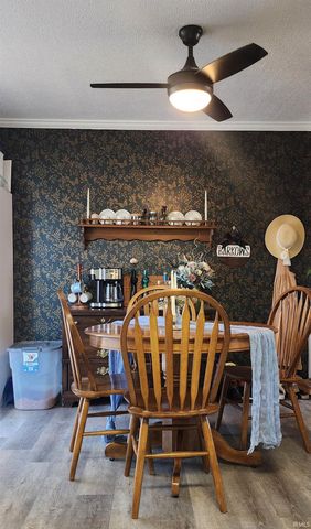 2704 Farnsworth Drive, Fort Wayne, IN 46805