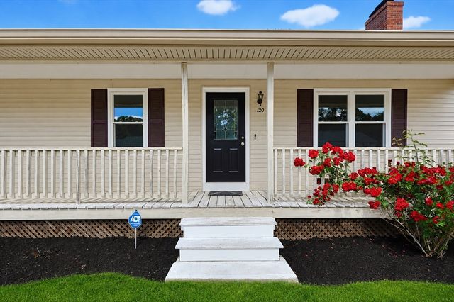 120 Carrier Ave, Attleboro, MA 02703