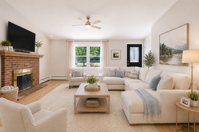 120 Carrier Ave, Attleboro, MA 02703