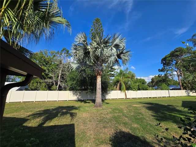1225 56TH STREET W, Bradenton, FL 34209