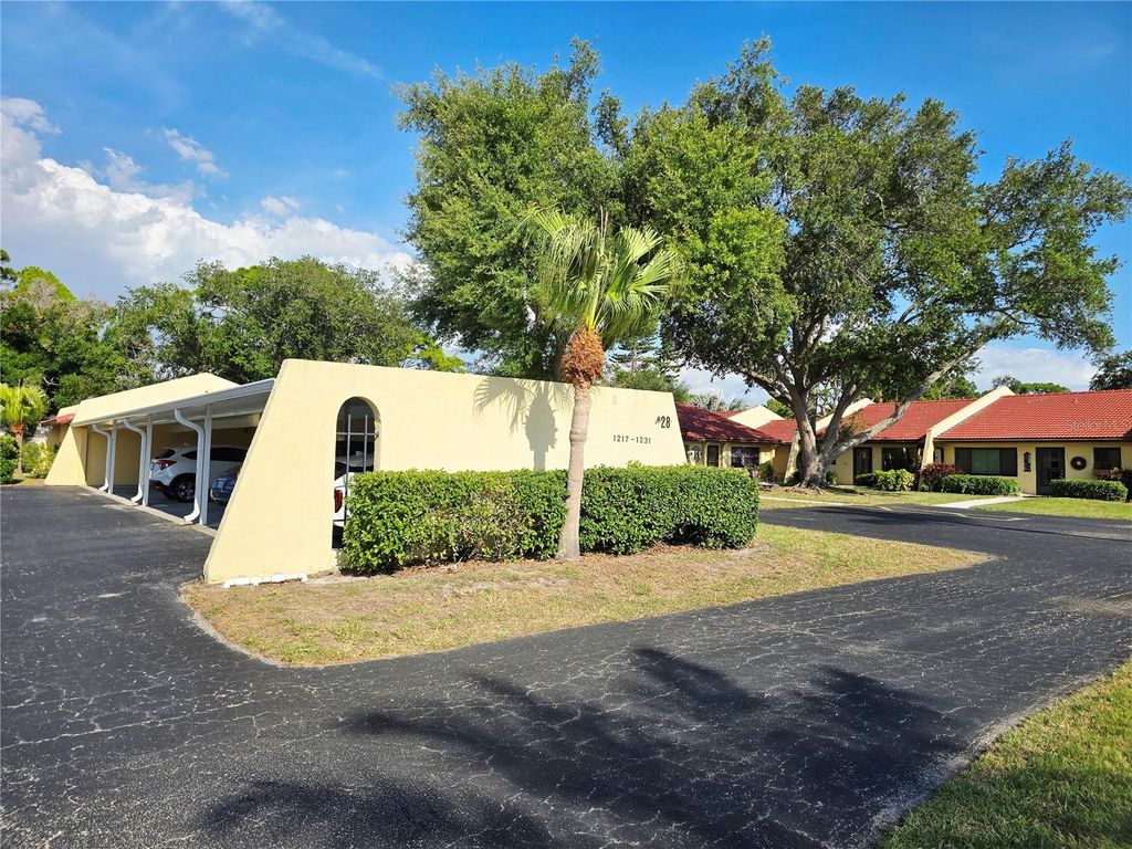 1225 56TH STREET W, Bradenton, FL 34209