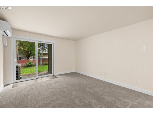 12602 Nw BARNES Rd 8, Portland, OR 97229