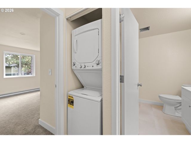 12602 Nw BARNES Rd 8, Portland, OR 97229