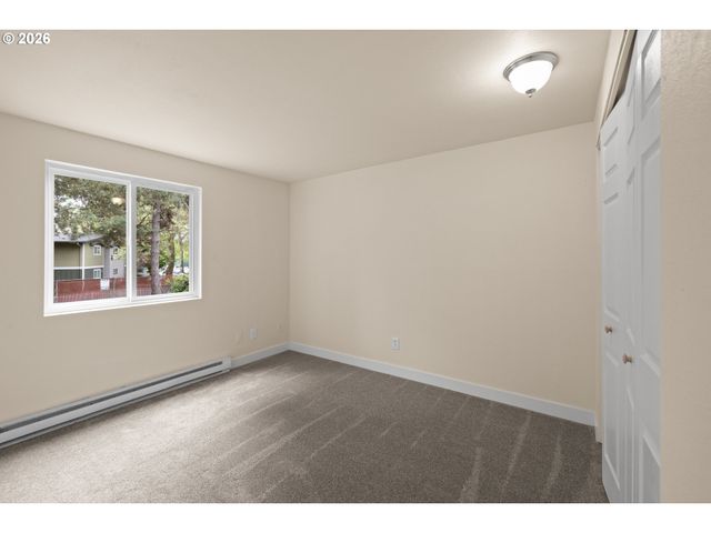 12602 Nw BARNES Rd 8, Portland, OR 97229