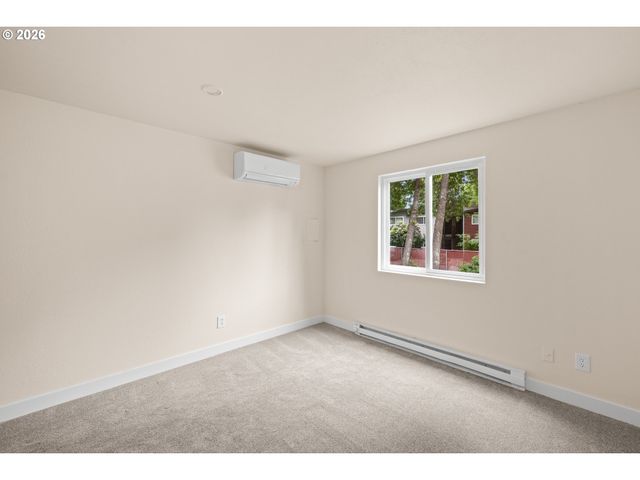 12602 Nw BARNES Rd 8, Portland, OR 97229