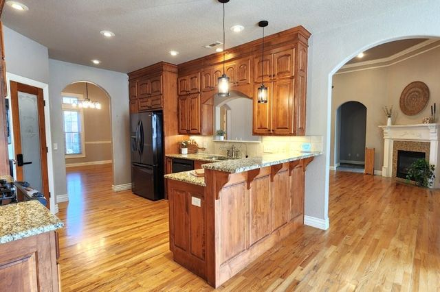 3703 NW Mountainview Road, Bentonville, AR 72712