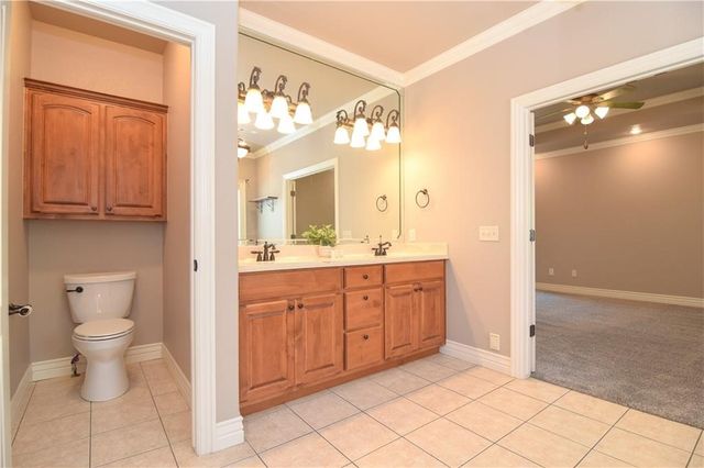 3703 NW Mountainview Road, Bentonville, AR 72712