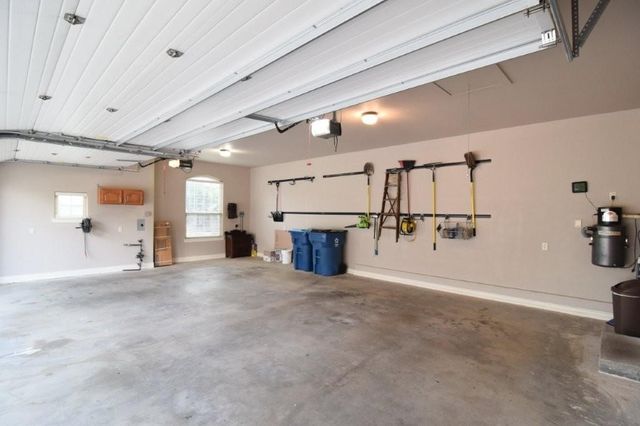 3703 NW Mountainview Road, Bentonville, AR 72712