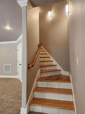 3703 NW Mountainview Road, Bentonville, AR 72712