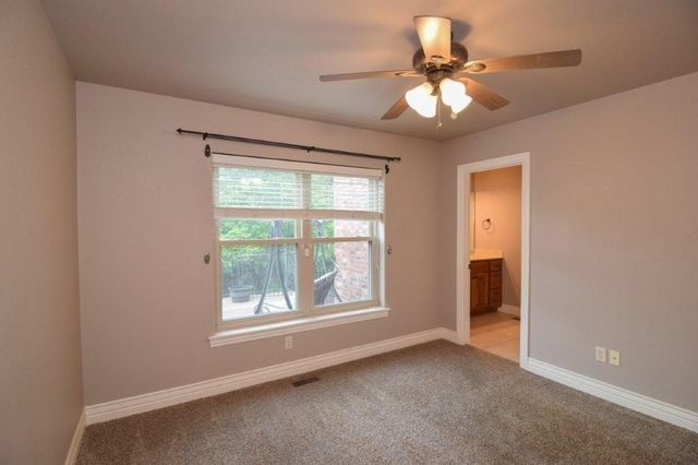 3703 NW Mountainview Road, Bentonville, AR 72712