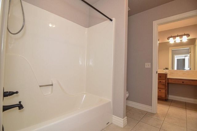 3703 NW Mountainview Road, Bentonville, AR 72712