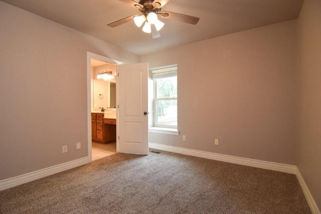 3703 NW Mountainview Road, Bentonville, AR 72712