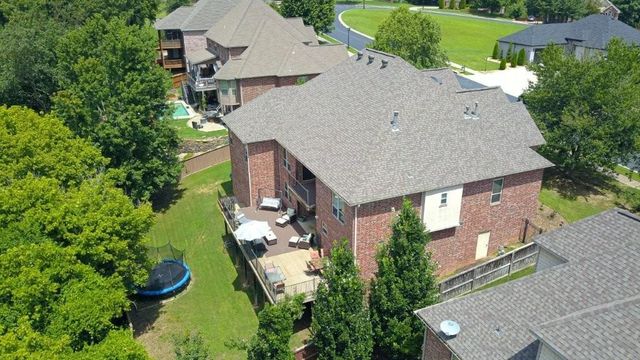 3703 NW Mountainview Road, Bentonville, AR 72712