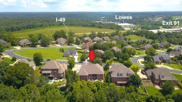 3703 NW Mountainview Road, Bentonville, AR 72712