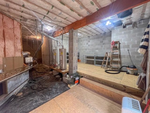 3703 NW Mountainview Road, Bentonville, AR 72712