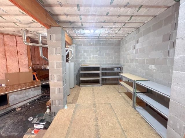 3703 NW Mountainview Road, Bentonville, AR 72712