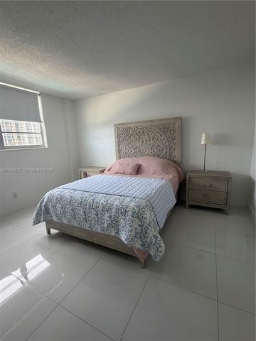 19390 Collins Avenue 1007, Sunny Isles Beach, FL 33160