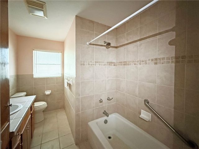 612 Short St, Sinton, TX 78387