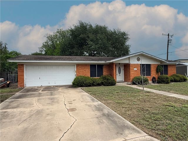 612 Short St, Sinton, TX 78387