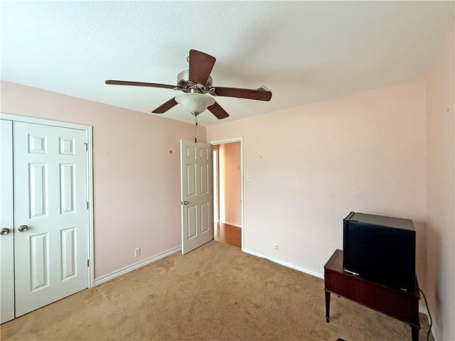 612 Short St, Sinton, TX 78387