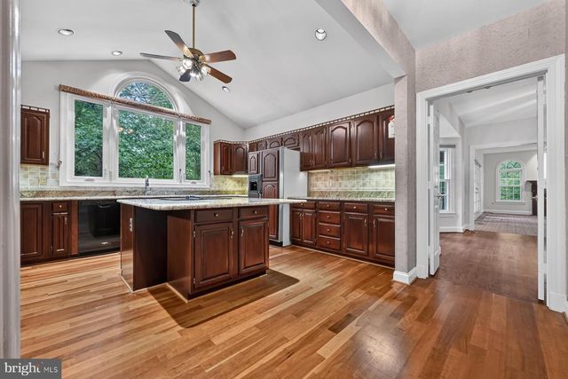 900 MALVERN HILL DR, Davidsonville, MD 21035