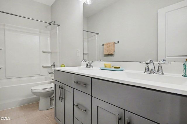 802 Patriot Summit Lane, Apex, NC 27523