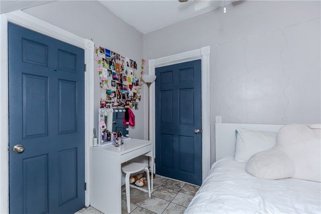 81 1st Street, East Providence, RI 02914