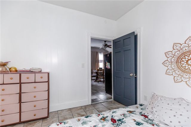 81 1st Street, East Providence, RI 02914