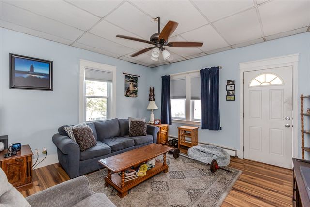81 1st Street, East Providence, RI 02914