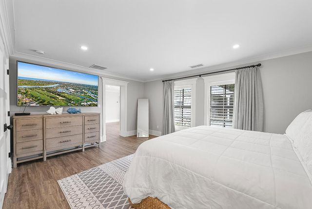 355 Center Street, Jupiter, FL 33458