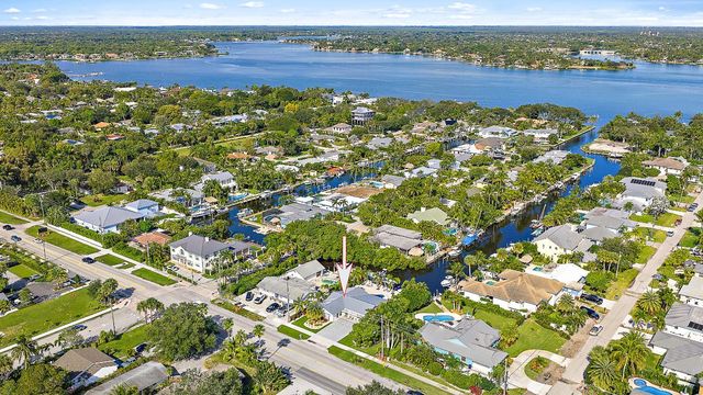 355 Center Street, Jupiter, FL 33458