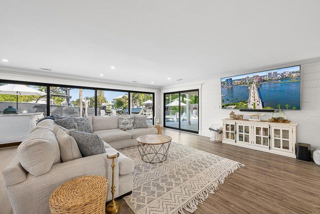 355 Center Street, Jupiter, FL 33458