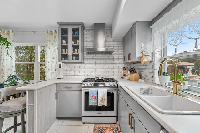 310 S LAKEWOOD DRIVE, Orlando, FL 32803