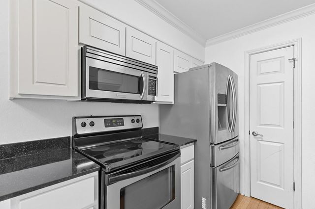 900 S Lamar BLVD 210, Austin, TX 78704