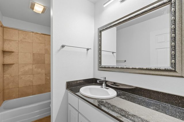 900 S Lamar BLVD 210, Austin, TX 78704