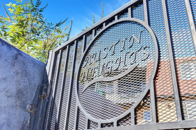 900 S Lamar BLVD 210, Austin, TX 78704