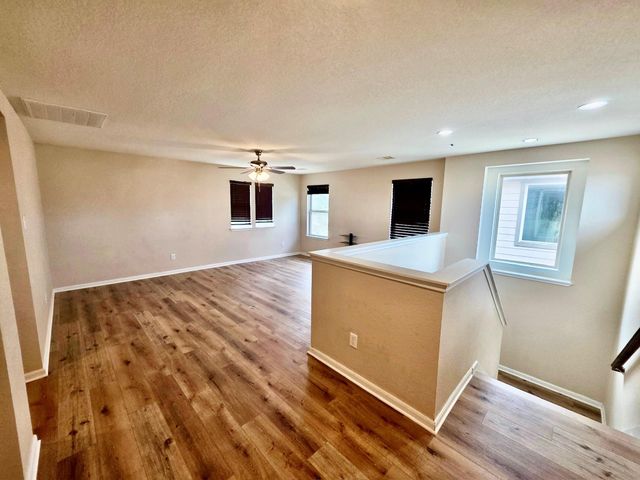 3145 Morgan Meadow Lane, Pearland, TX 77584
