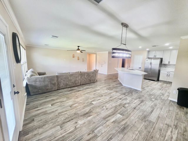 3145 Morgan Meadow Lane, Pearland, TX 77584