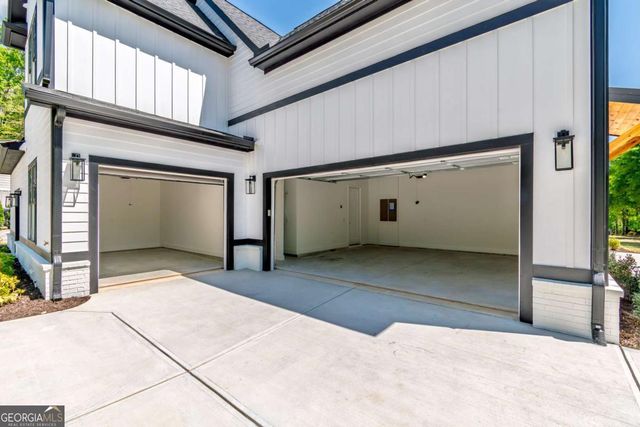 6004 Hemingway Lane, Gainesville, GA 30506