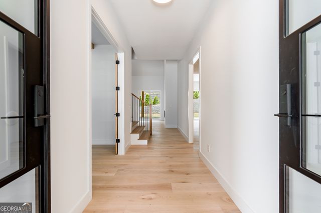 6004 Hemingway Lane, Gainesville, GA 30506