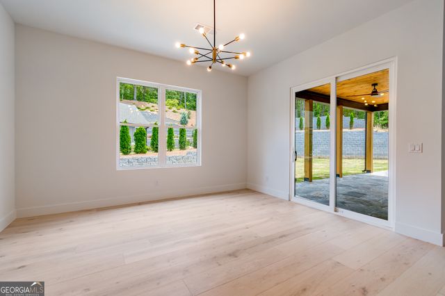 6004 Hemingway Lane, Gainesville, GA 30506