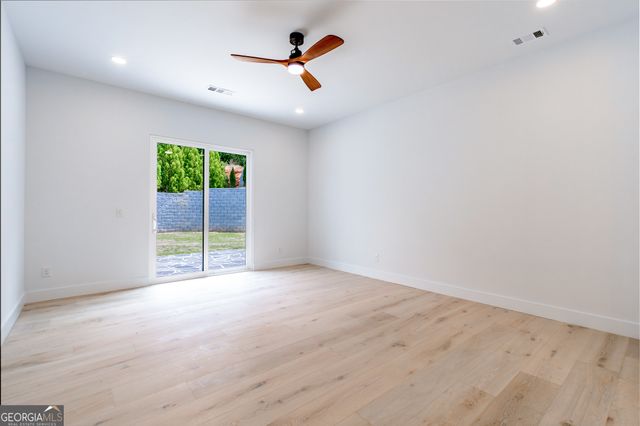 6004 Hemingway Lane, Gainesville, GA 30506