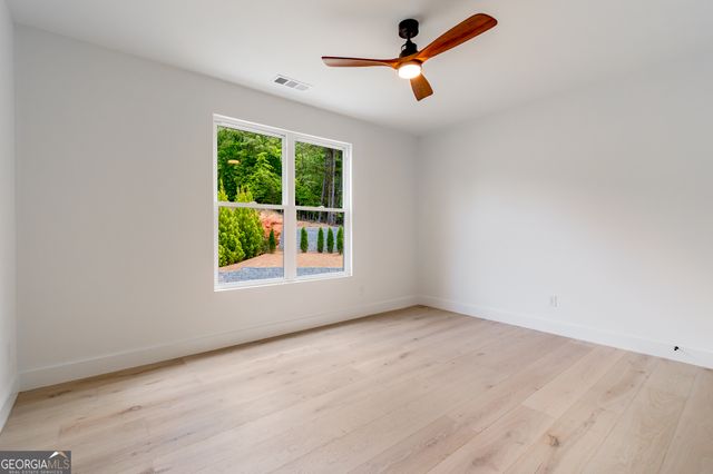6004 Hemingway Lane, Gainesville, GA 30506
