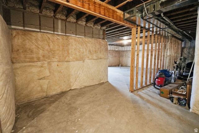 1087 E 160 N, Hyde Park, UT 84318