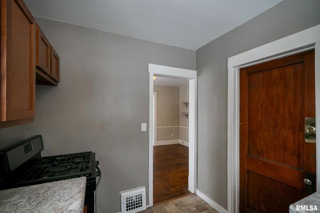 506 CAROLINE Street, Peoria, IL 61603