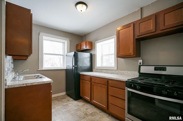 506 CAROLINE Street, Peoria, IL 61603