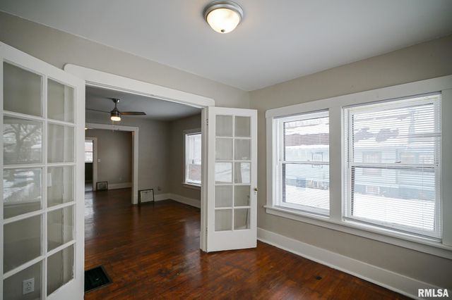 506 CAROLINE Street, Peoria, IL 61603